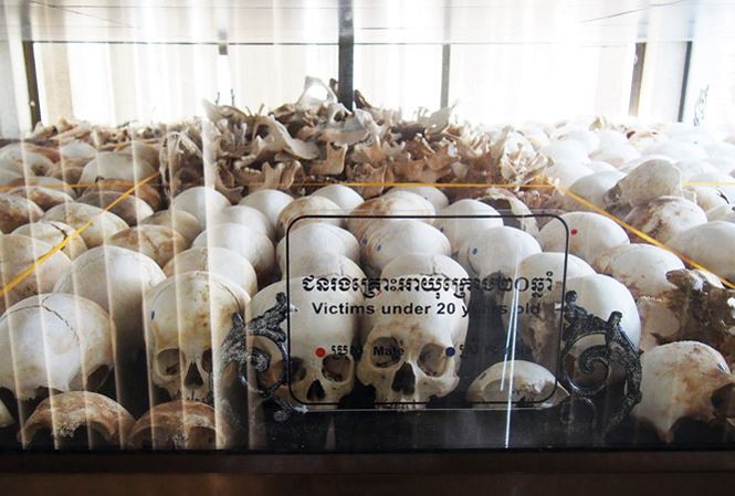 Hài cốt của các nạn nhân ở Choeung Ek. Hài cốt của các nạn nhân ở Choeung Ek.