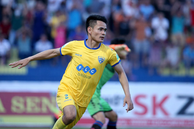 Hoàng Đình Tùng- tác giả bàn mở tỉ số cho FLC Thanh Hóa.