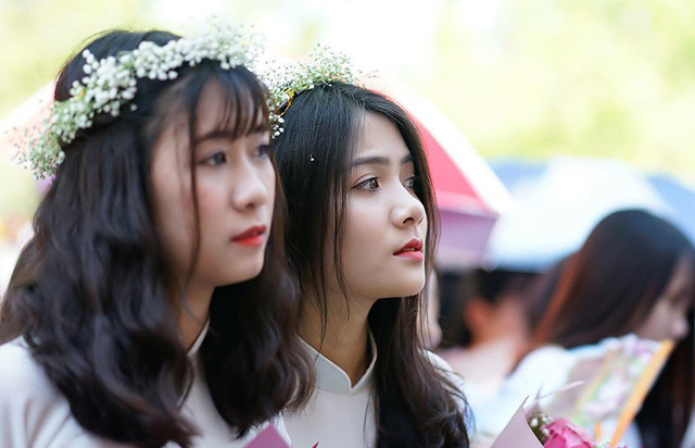 Trong buổi lễ bế giảng này, Giang có rất nhiều cảm xúc.  Trong buổi lễ bế giảng này, Giang có rất nhiều cảm xúc.