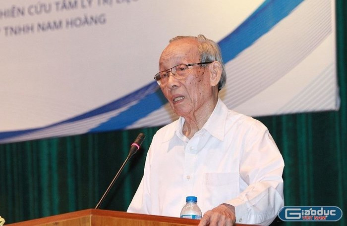 Theo Giáo sư Trần Hồng Quân: “Tự chủ là yếu tố quan trọng vì suy cho cùng tự chủ chính là một giải pháp mở”. Theo Giáo sư Trần Hồng Quân: “Tự chủ là yếu tố quan trọng vì suy cho cùng tự chủ chính là một giải pháp mở”.