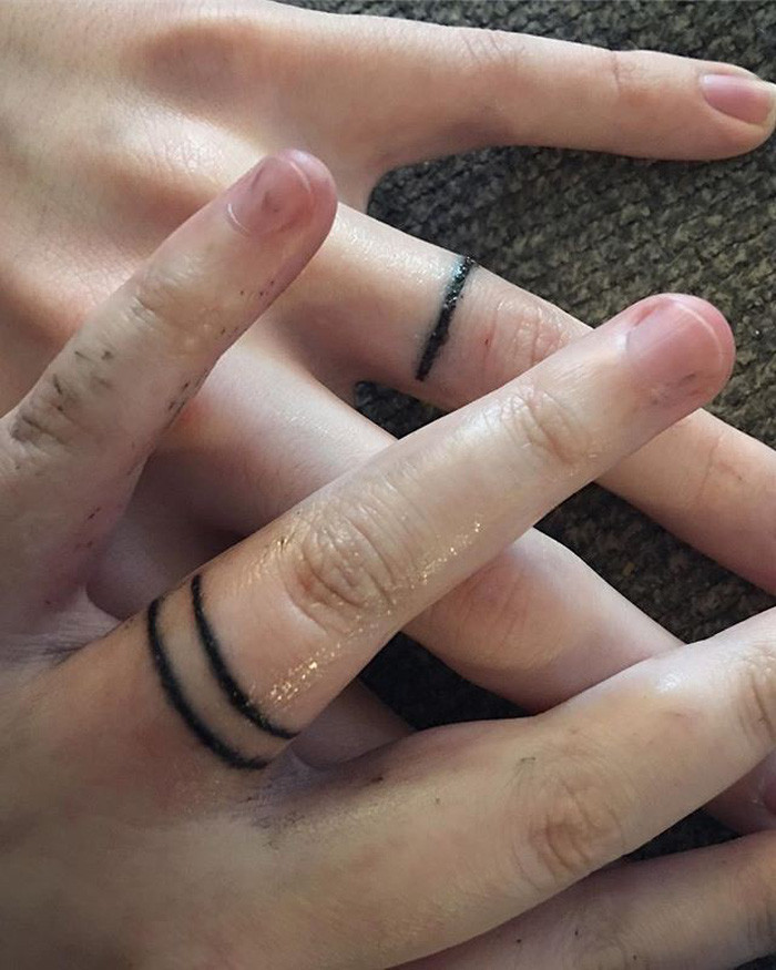 Các hình xăm thường đơn giản, thanh mảnh - Ảnh: Instagram