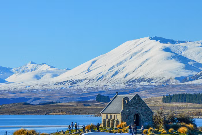 Vẻ đẹp diệu kỳ của hồ Tekapo - Ảnh: Shutterstock Vẻ đẹp diệu kỳ của hồ Tekapo - Ảnh: Shutterstock