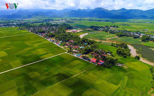 Vết thương hằn trong chiến tranh giờ đã được xóa đi bằng diện mạo mới của bản làng…