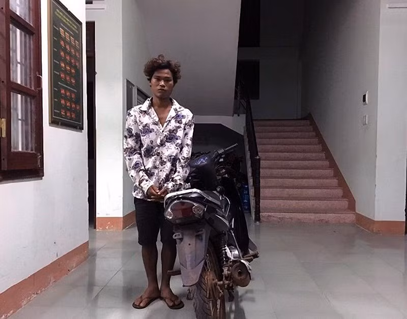  H'Thế tại cơ quan công an.