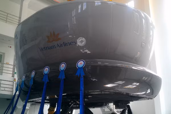 Thiết bị mô phỏng buồng lái động của hai dòng máy bay Airbus A320/A321. Ảnh: Hoàng Liêm Thiết bị mô phỏng buồng lái động của hai dòng máy bay Airbus A320/A321. Ảnh: Hoàng Liêm
