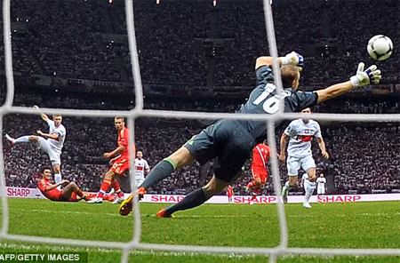 Tuyệt phẩm của Blaszczykowski đã giúp Ba Lan gỡ hòa