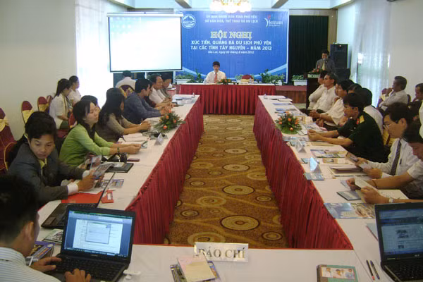 Hội nghị xúc tiến, quảng bá du lịch do Sở Văn hóa-Thể thao và Du lịch tỉnh Phú Yên tổ chức. Ảnh: Lê Hòa