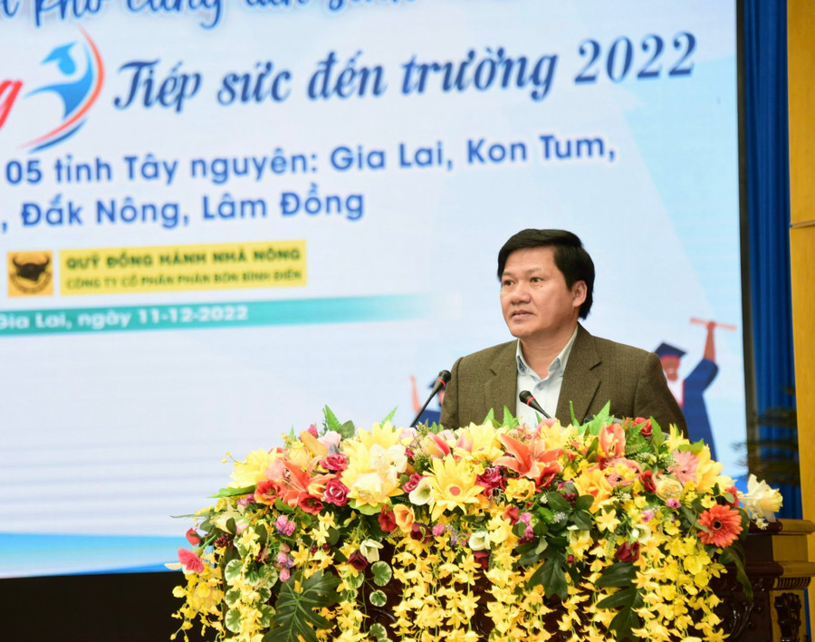 Đồng chí Trương Văn Đạt-Phó Chủ tịch Thường trực HĐND tỉnh phát biểu tại buổi lễ. Ảnh: Đức Thụy