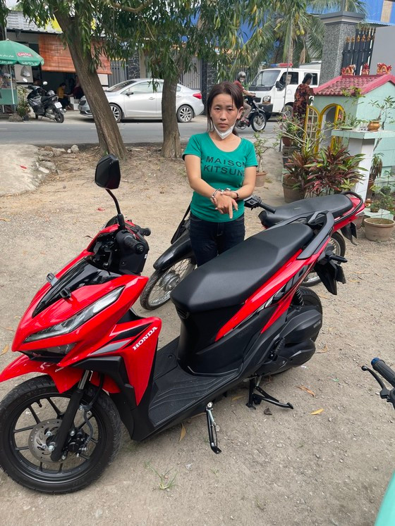 Tuyền cùng tang vật vụ án