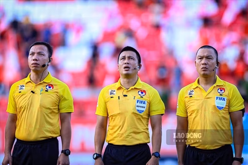 Dội ngũ trọng tài VAR sẽ được đào tạo bài bản. Ảnh: Thanh Vũ 