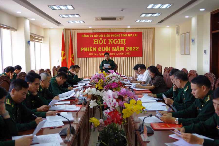 Quang cảnh buổi hội nghị Đảng ủy Biên phòng tỉnh phiên cuối năm. Ảnh: Vĩnh Hoàng