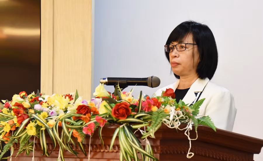 Phó Bí thư Ban cán sự Đảng UBND tỉnh Nguyễn Thị Thanh Lịch phát biểu nhận nhiệm vụ. Ảnh Đức Thụy Đồng chí Nguyễn Thị Thanh Lịch phát biểu nhận nhiệm vụ. Ảnh Đức Thụy