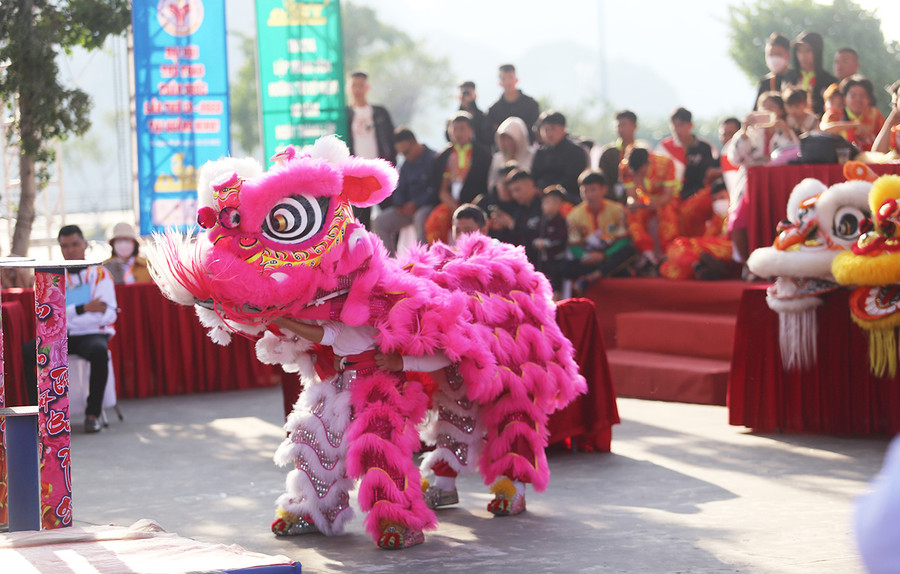   LÊ VĂN NGỌC Các VĐV lân-sư-rồng đã để lại ấn tượng sâu sắc trong lòng khán giả Quảng Ninh. Ảnh: Lê Văn Ngọc