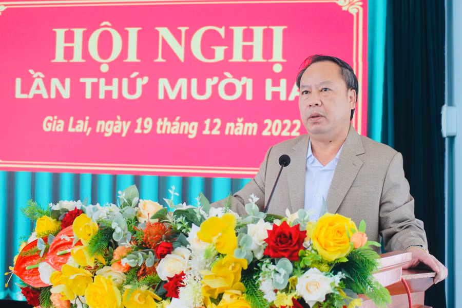 Phó Bí thư Thường trực Tỉnh ủy Châu Ngọc Tuấn phát biểu chỉ đạo hội nghị. Ảnh: Phan Lài