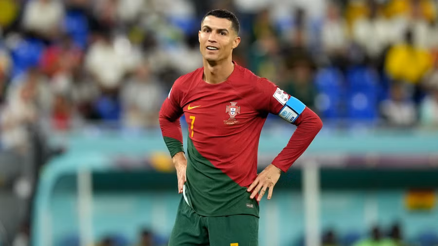 Cristiano Ronaldo vẫn chưa quyết định điểm đến CLB mới để đầu quân. Ảnh: AFP
