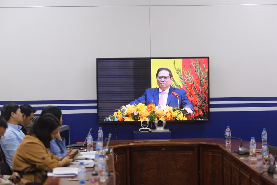 Thủ tướng Chính phủ Phạm Minh Chính phát biểu tại điểm cầu Hà Nội. Ảnh: Văn Ngọc