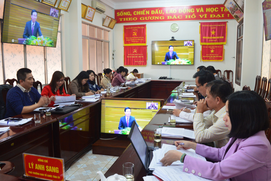 Các đại biểu lắng nghe ý kiến chỉ đạo của Thường trực Ban Bí thư Võ Văn Thưởng. Ảnh: Anh Huy