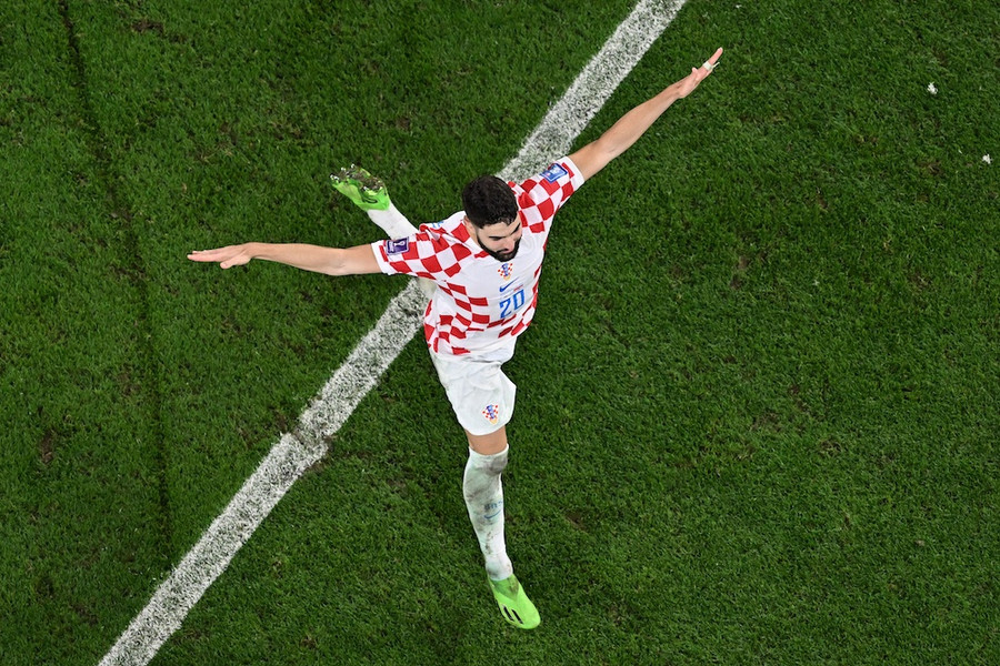 Trung vệ 20 tuổi Josko Gvardiol đại diện cho thế hệ trẻ của Croatia tại World Cup 2022. Ảnh: AFP