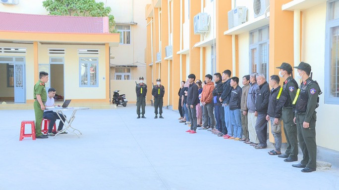 Đường dây đánh bạc hơn 1.000 tỉ đồng.