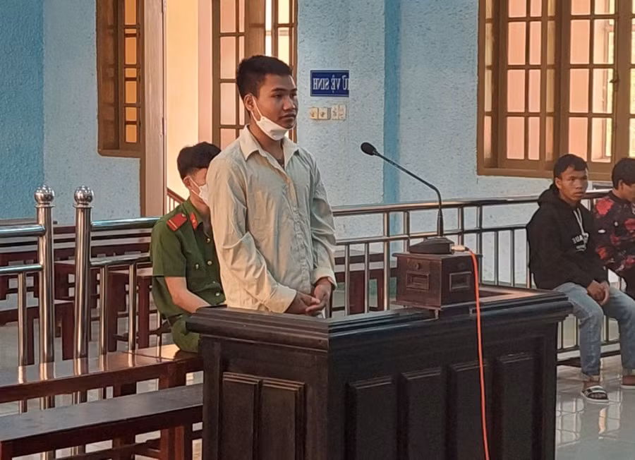 Bị cáo Nên tại phiên tòa. Ảnh: R'Ô HOK