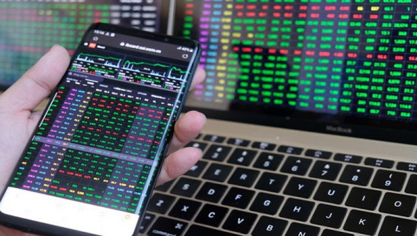 Tổng công ty Lưu ký và Bù trừ chứng khoán Việt Nam thành lập trên cơ sở chuyển đổi Trung tâm Lưu ký Chứng khoán Việt Nam. Tổng công ty Lưu ký và Bù trừ chứng khoán Việt Nam thành lập trên cơ sở chuyển đổi Trung tâm Lưu ký Chứng khoán Việt Nam.