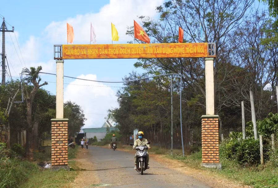 Làng O Đeh (xã Ia Pết) vừa được công nhận làng nông thôn mới trong đồng bào dân tộc thiểu số. Ảnh: Thanh Nhật