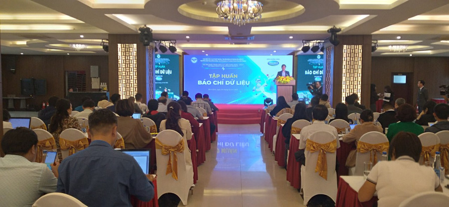 Quang cảnh lớp tập huấn Báo chí dữ liệu. Ảnh: Lê Anh