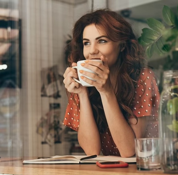 Uống 1 tách cà phê mỗi ngày sẽ có lợi cho sức khỏe. Ảnh: SHUTTERSTOCK