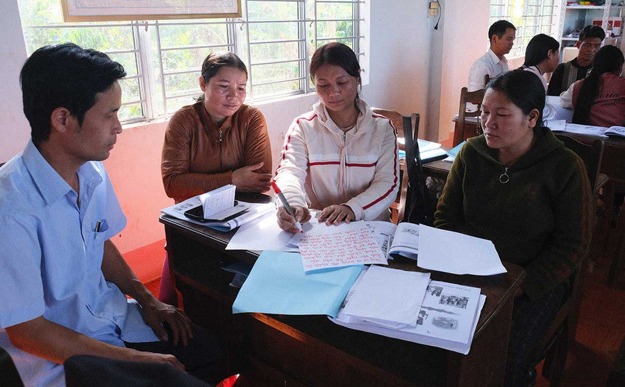  Người dân học cách làm du lịch. Ảnh: Hoàng Ngọc