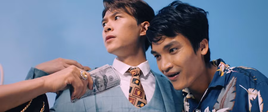 Anh Tú và Mạc Văn Khoa trong Siêu lừa gặp siêu lầy