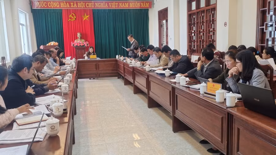 Quang cảnh buổi giám sát. Ảnh: Hà Phương