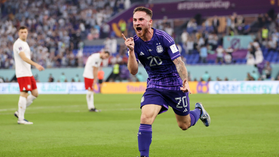 Allister đã mở tỷ số ở đầu hiệp 2 cho Argentina. Ảnh: FIFA Allister đã mở tỷ số ở đầu hiệp 2 cho Argentina. Ảnh: FIFA