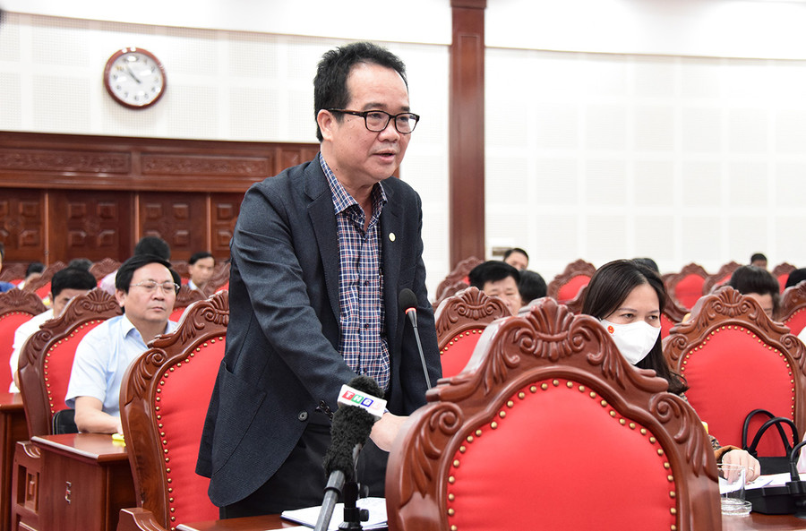 Giám đốc Sở Nông nghiệp và PTNT Lưu Trung Nghĩa nói về khó khăn trong xây dựng nông thôn mới. Ảnh: Đức Thụy Giám đốc Sở Nông nghiệp và PTNT Lưu Trung Nghĩa nói về khó khăn trong xây dựng nông thôn mới. Ảnh: Đức Thụy