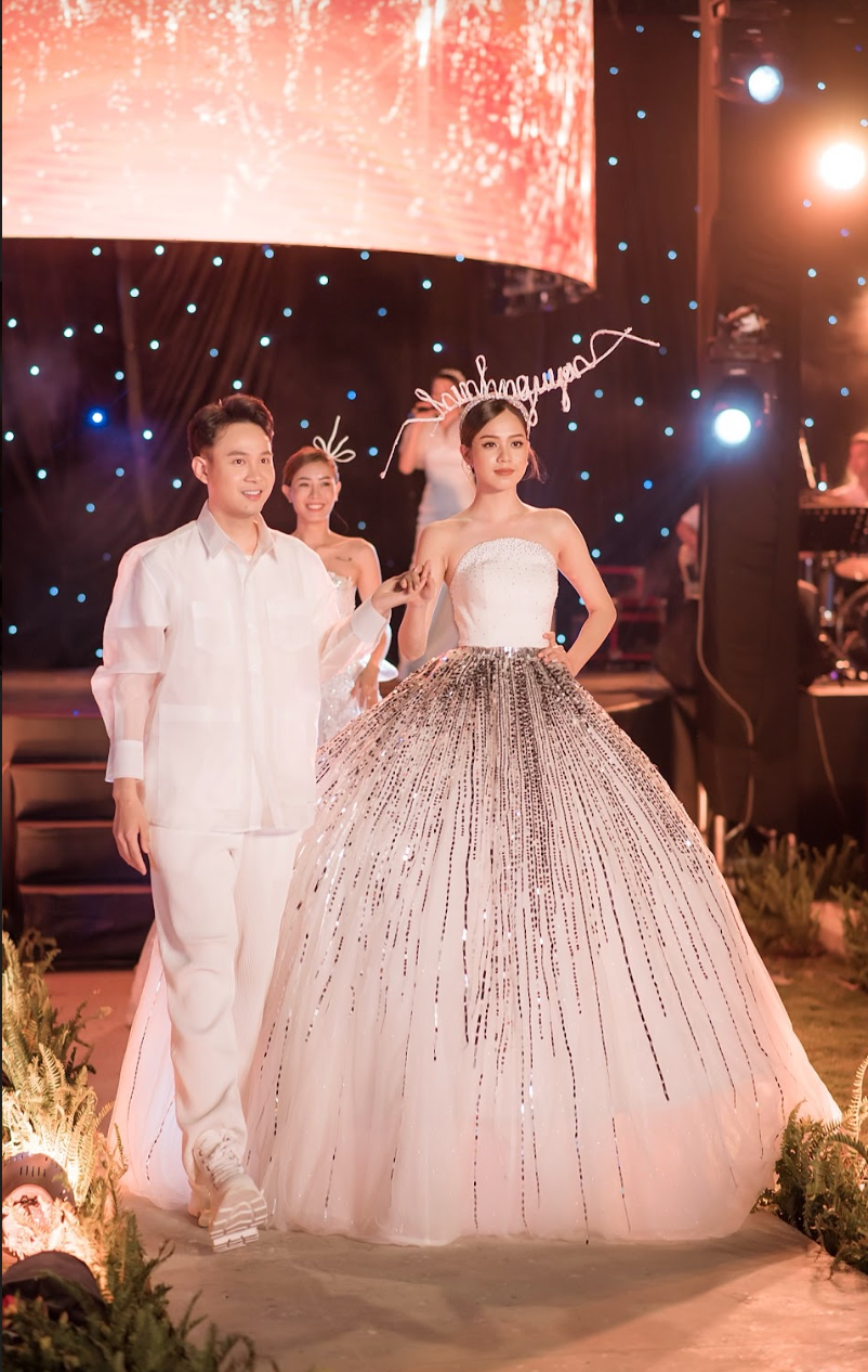 Thanh Thủy từng tham gia trình diễn bộ sưu tập của Thịnh Nguyễn. Ảnh: NVCC