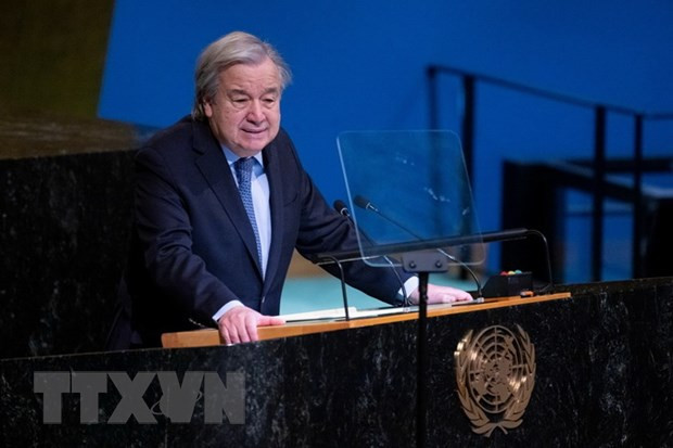 Tổng thư ký Liên hợp quốc Antonio Guterres phát biểu tại phiên họp của Đại hội Đồng Liên hợp quốc ở New York, Mỹ, ngày 8/12. (Ảnh: THX/TTXVN)
