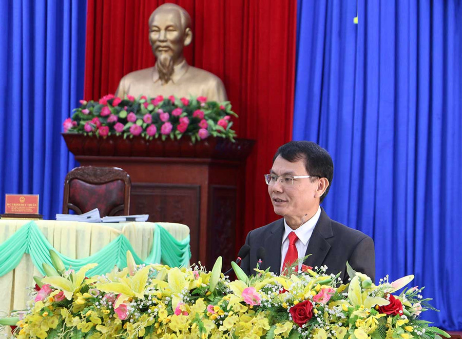 Chủ tịch HĐND TP. Pleiku Trịnh Duy Thuân phát biểu bế mạc kỳ họp