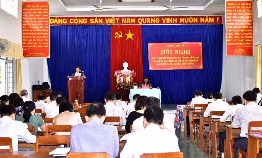 Hội nghị sơ kết Cuộc vận động 