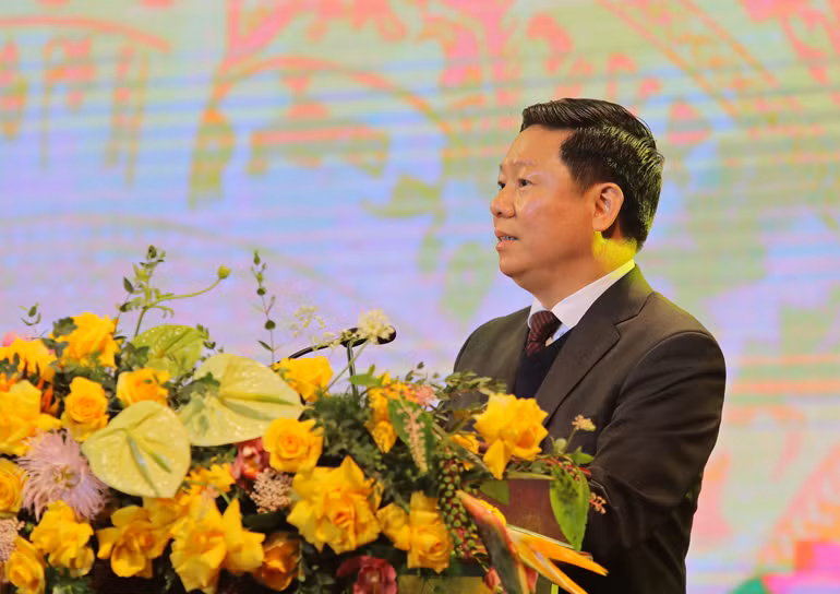 Đồng chí Trần Thanh Lâm-Phó trưởng Ban Tuyên giáo Trung ương lên phát biểu khai mạc và chỉ đạo Hội thi. Ảnh: Tuân Hương