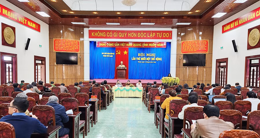 Quang cảnh hội nghị. Ảnh: Bá Bính