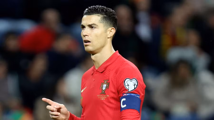 Cristiano Ronaldo đã đến Riyadh và sắp ký hợp đồng với Al-Nassr FC tới 7 năm. Ảnh: REUTERS