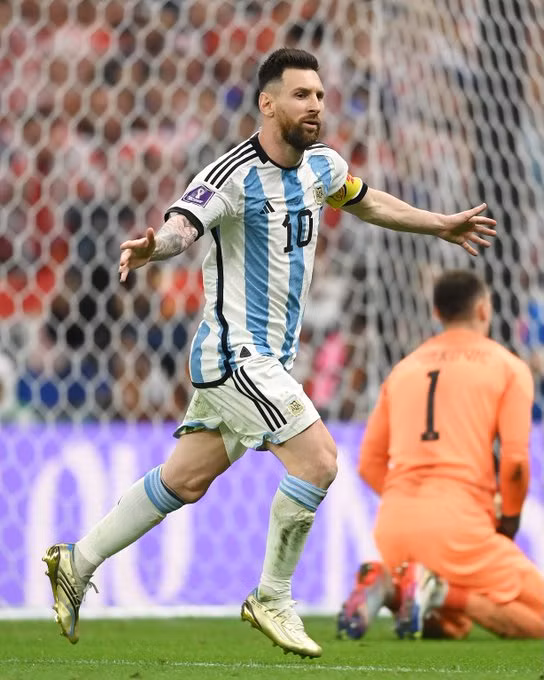 Messi ghi bàn mở tỷ số cho Argentina. Ảnh: FIFA