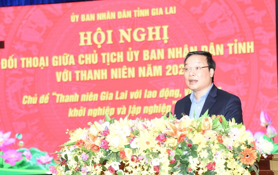 Phó Bí thư Tỉnh ủy, Chủ tịch UBND tỉnh Trương Hải Long phát biểu tại hội nghị đối thoại. Ảnh: Đức Thụy Phó Bí thư Tỉnh ủy, Chủ tịch UBND tỉnh Trương Hải Long phát biểu tại hội nghị đối thoại. Ảnh: Đức Thụy