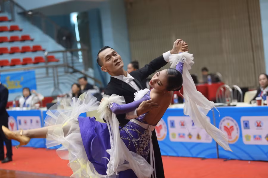 Cặp VĐV Gia Lai đã thi đấu đầy chững chạc sau quá trình khổ luyện thời gian dài. Ảnh: Văn Ngọc Cặp VĐV Gia Lai đã thi đấu đầy chững chạc sau quá trình khổ luyện thời gian dài. Ảnh: Văn Ngọc