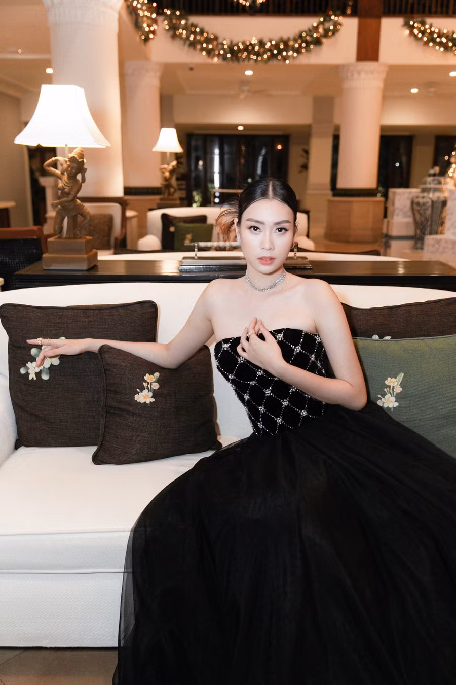 Ban Mai bận rộn với lịch làm việc dày đặc sau khi đăng quang Miss Peace Vietnam 2022. Ảnh: NVCC