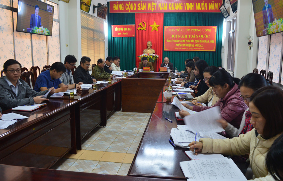 Quang cảnh hội nghị tại điểm cầu Ban Tổ chức Tỉnh ủy. Ảnh: Anh Huy