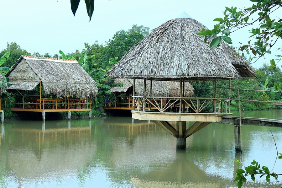  Lung Cột Cầu - địa điểm du lịch sinh thái đầy thú vị, được xây dựng đầu tiên ở Cần Thơ. Ảnh: Cổng thông tin du lịch Cần Thơ