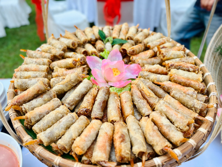 Chả ram tôm đất Bình Định. Ảnh: Diệu Mi.Báo Thanh Niên