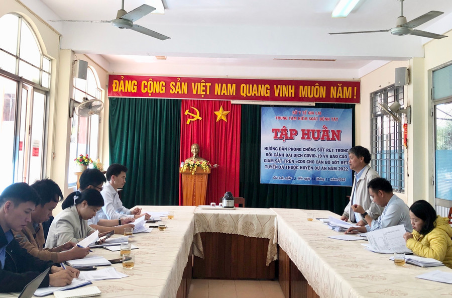 Quang cảnh buổi làm việc của đoàn công tác Viện Vệ sinh dịch tễ Tây Nguyên tại CDC Gia Lai ngày 21-12. Ảnh: Như Nguyện Quang cảnh buổi làm việc của Đoàn công tác Viện Vệ sinh dịch tễ Tây Nguyên tại CDC Gia Lai ngày 21-12. Ảnh: Như Nguyện