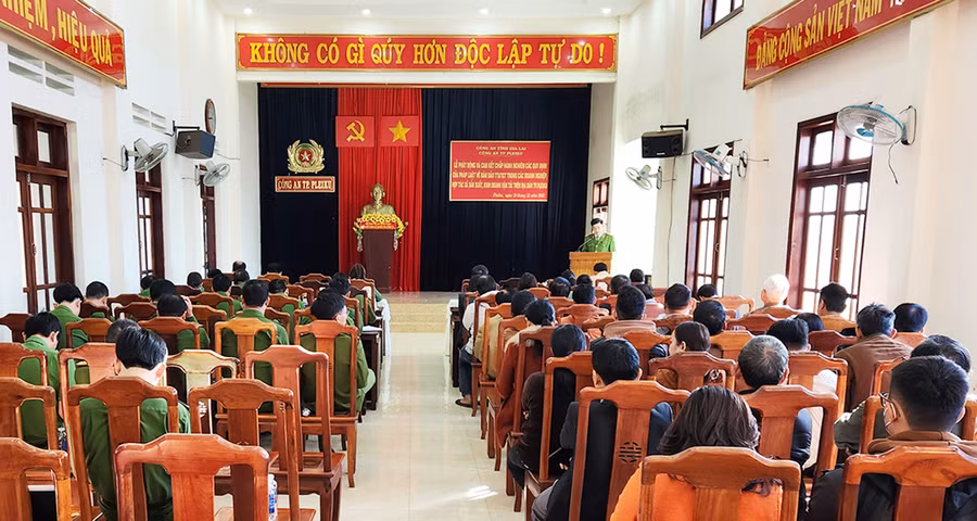 Quang cảnh buổi lễ phát động. Ảnh: Bá Bính Quang cảnh buổi lễ phát động. Ảnh: Bá Bính