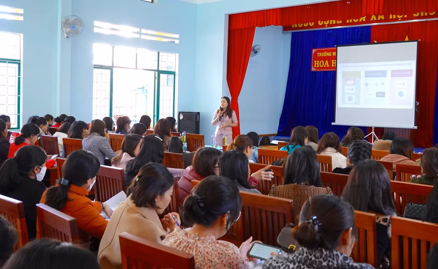 Quang cảnh tập huấn. Ảnh: Mộc Trà